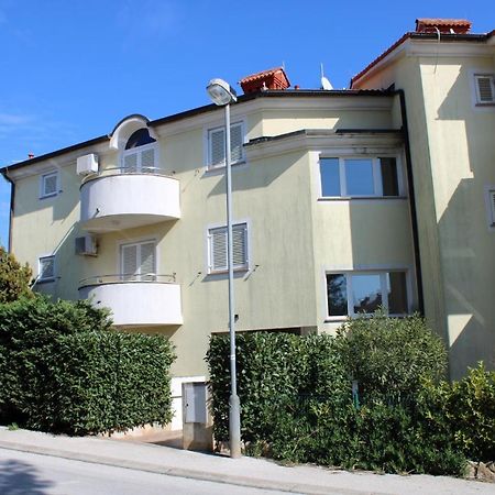 Studio Apartment Aniko Premantura Luaran gambar