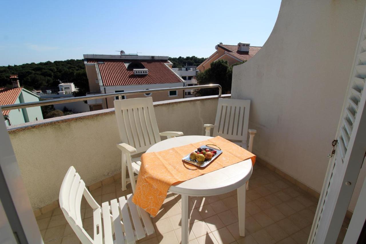 Studio Apartment Aniko Premantura Luaran gambar