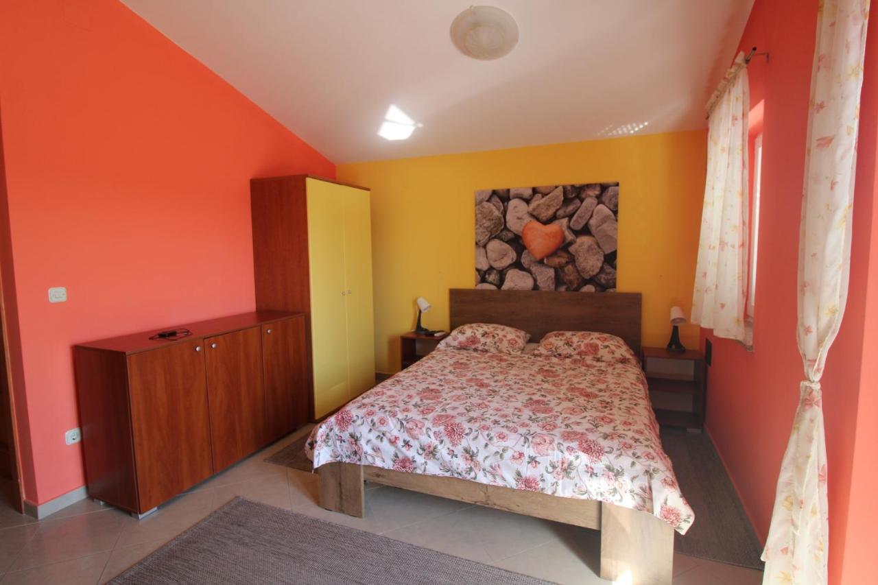 Studio Apartment Aniko Premantura Luaran gambar